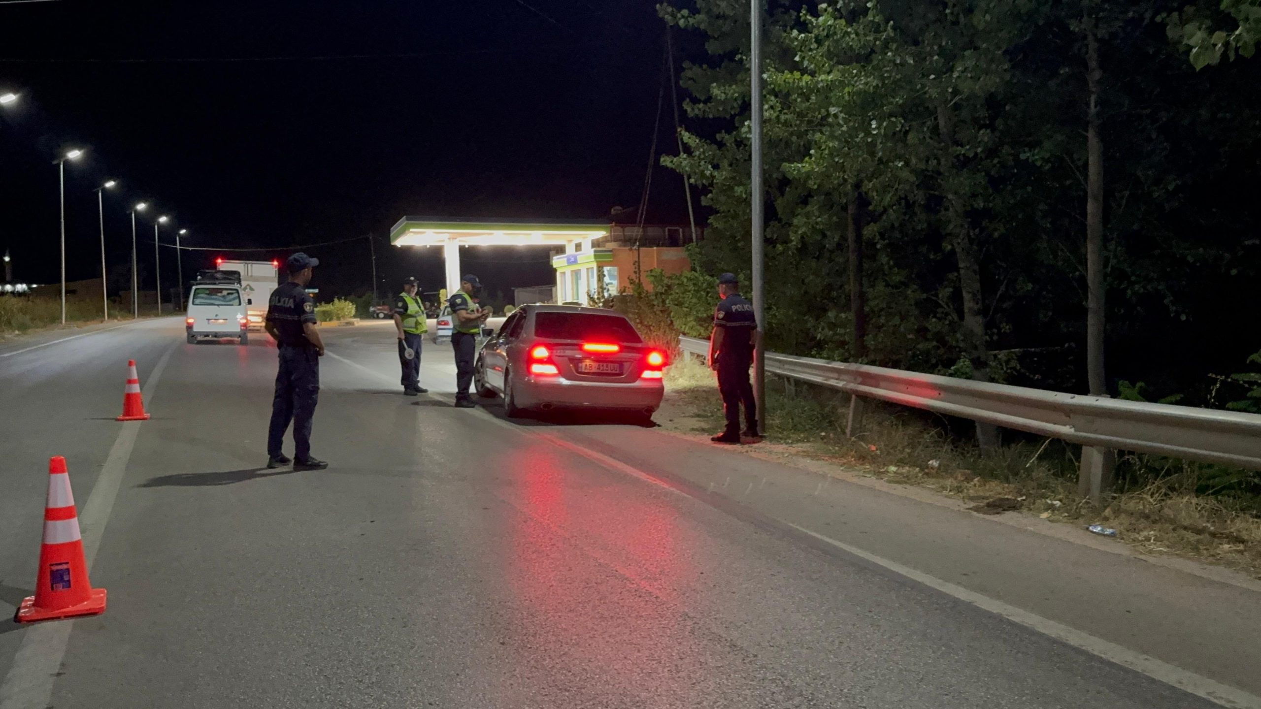 detaje-te-reja-nga-plagosja-autori-dhe-i-plagosuri-kusherinj-po-udhetonin-ne-te-njejten-makine
