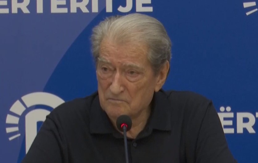  Rama të dorëhiqet menjëherë   Berisha  Kryeministri  përgjegjës për dorëzimin e shtetit tek bandat