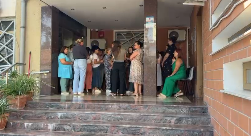 Ngërçi i pagave  gjykatat në  bojkot   Durrësi  Berati dhe Fieri ofrojnë vetëm shërbime urgjente