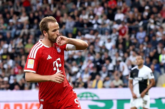 Fitore me vuajtje për Bayern  vendos Harry Kane