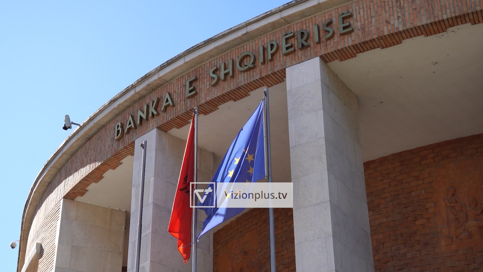 BSH  Kujdes me kreditë e këqija  bankat të rrezikuara edhe nga sulmet kibernetike