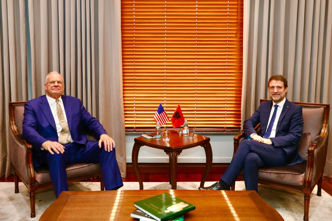 Ferit Hoxha pret në takim ambasadorin e SHBA  Do punojmë ngushtë për të thelluar më tej marrëdhëniet tona dypalëshe