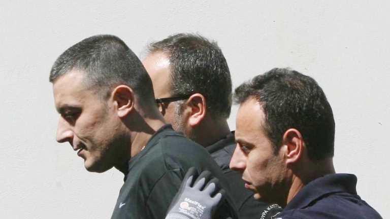  Mund të jetë i armatosur dhe i rrezikshëm   policia greke në këmbë pas arratisjes së Alket Rizait