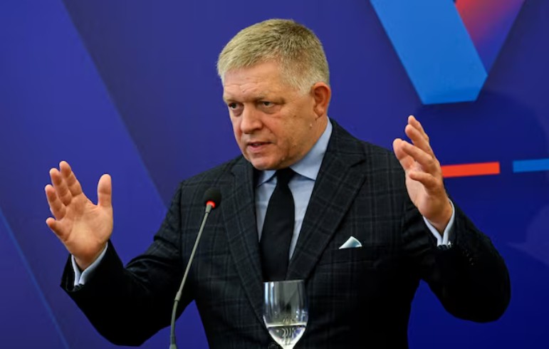 Kryeministri sllovak  Disa politikanë perëndimorë duan të nxisin një konflikt mes Rusisë dhe NATO s