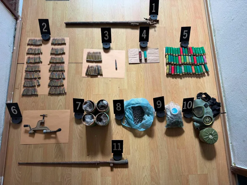 Policia e Kosovës gjen arsenal armësh në Zubin Patok  sekuestrohen granata dhe mjete të tjera ilegale