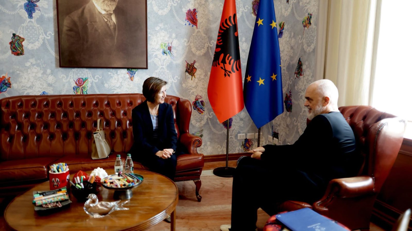 Edi Rama pret ambasadoren e re zvicerane  në fokus arsimi profesional dhe investimet