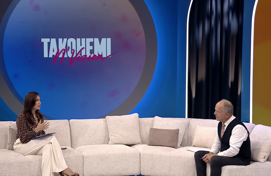  Më vjen keq për nipërit    përlotet Sazan Guri në  Takohemi n Vizion   nuk kursen komplimentat për bashkëshorten