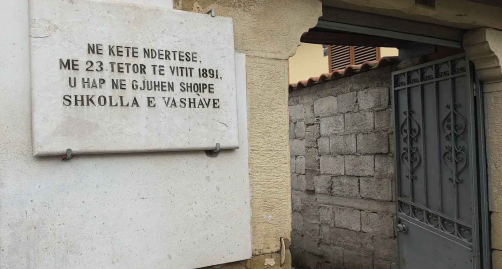 Shkolla e Vashave hap dyert  ekspozohen sende e dokumente që lidhen me figurën e Sevasti dhe Parashqevi Qiriazi