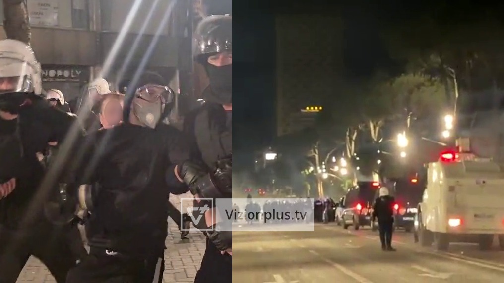 gure-drejt-kryeministrise-policia-nderhyn-me-gaz-lotsjelles-nisin-shoqerimet-e-protestuesve