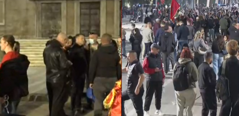 Pas Ministrisë së Arsimit  protestuesit zhvendosen para Kryeministrisë