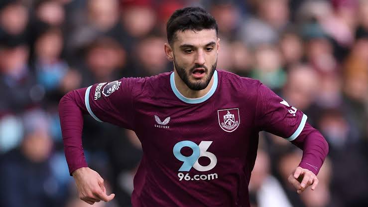 Burnley fiton 4 0 në transfertë  minuta loje edhe për Brojën
