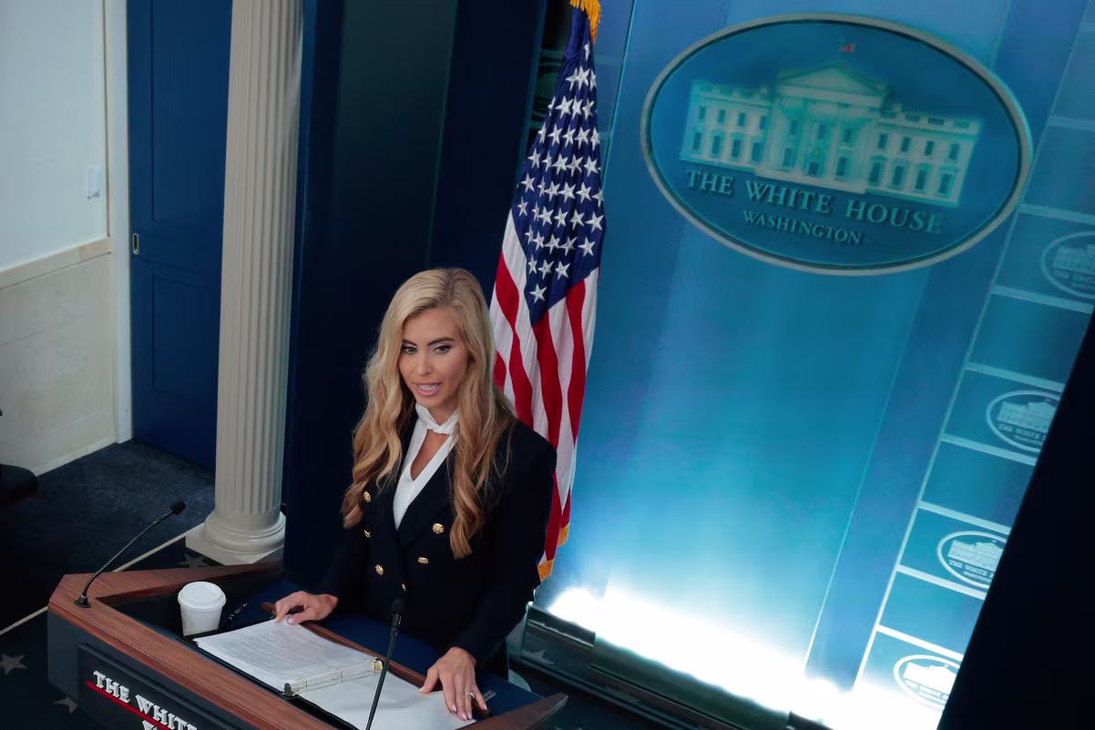 Trump shkarkon sekretaren e shtypit Katie Zacharia pesë ditë pasi mori detyrën
