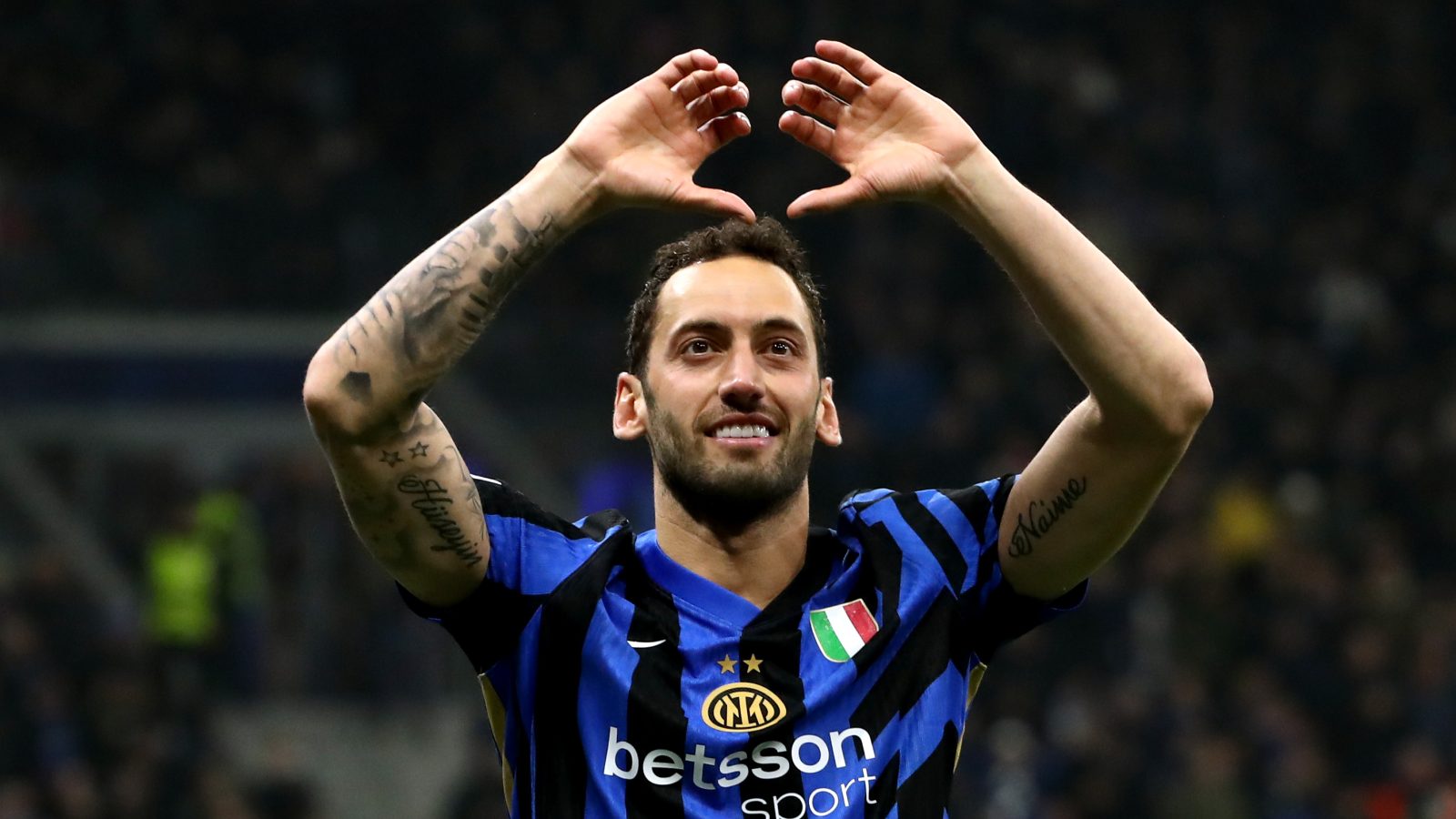 Lajme të mira për Inter  Calhanoglu rikthehet në stërvitje me Interin  Gati rinovimi
