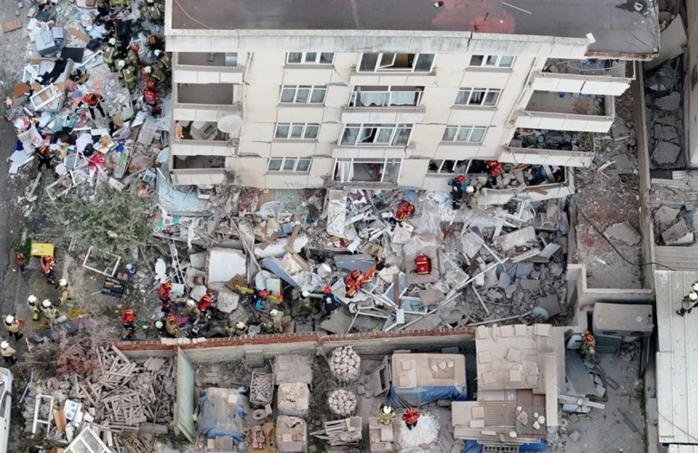 Pesë të vdekur nga shembja e një pallati në Stamboll  mes viktimave një vajzë 5 vjeçare
